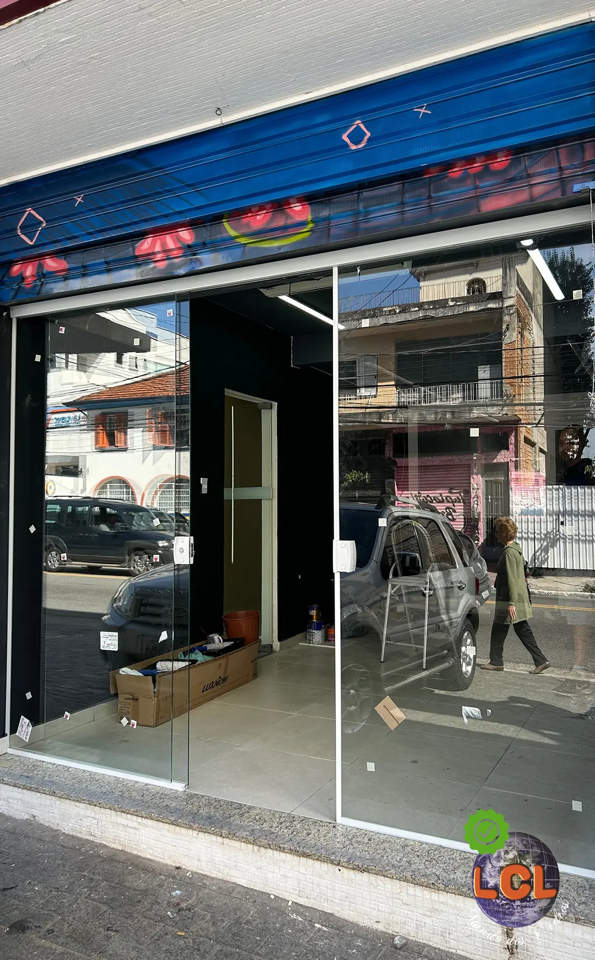 Porta 3 folhas